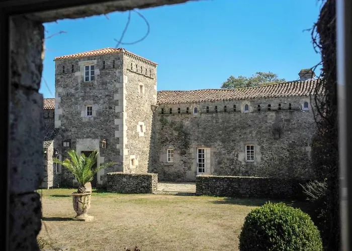 Hébergement de vacances Maison De 3 Avec Jardin Clos Et Wifi A